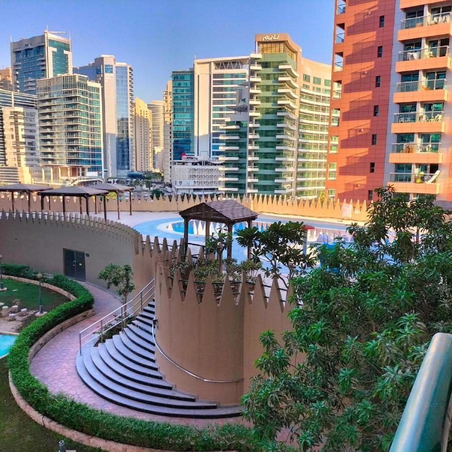 Nomad Partition Room In Barsha Heights 3 Mins To Icm Metro Dubai Eksteriør bilde