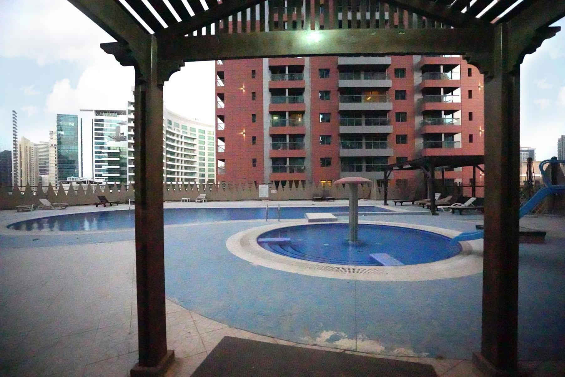 Nomad Partition Room In Barsha Heights 3 Mins To Icm Metro Dubai Eksteriør bilde