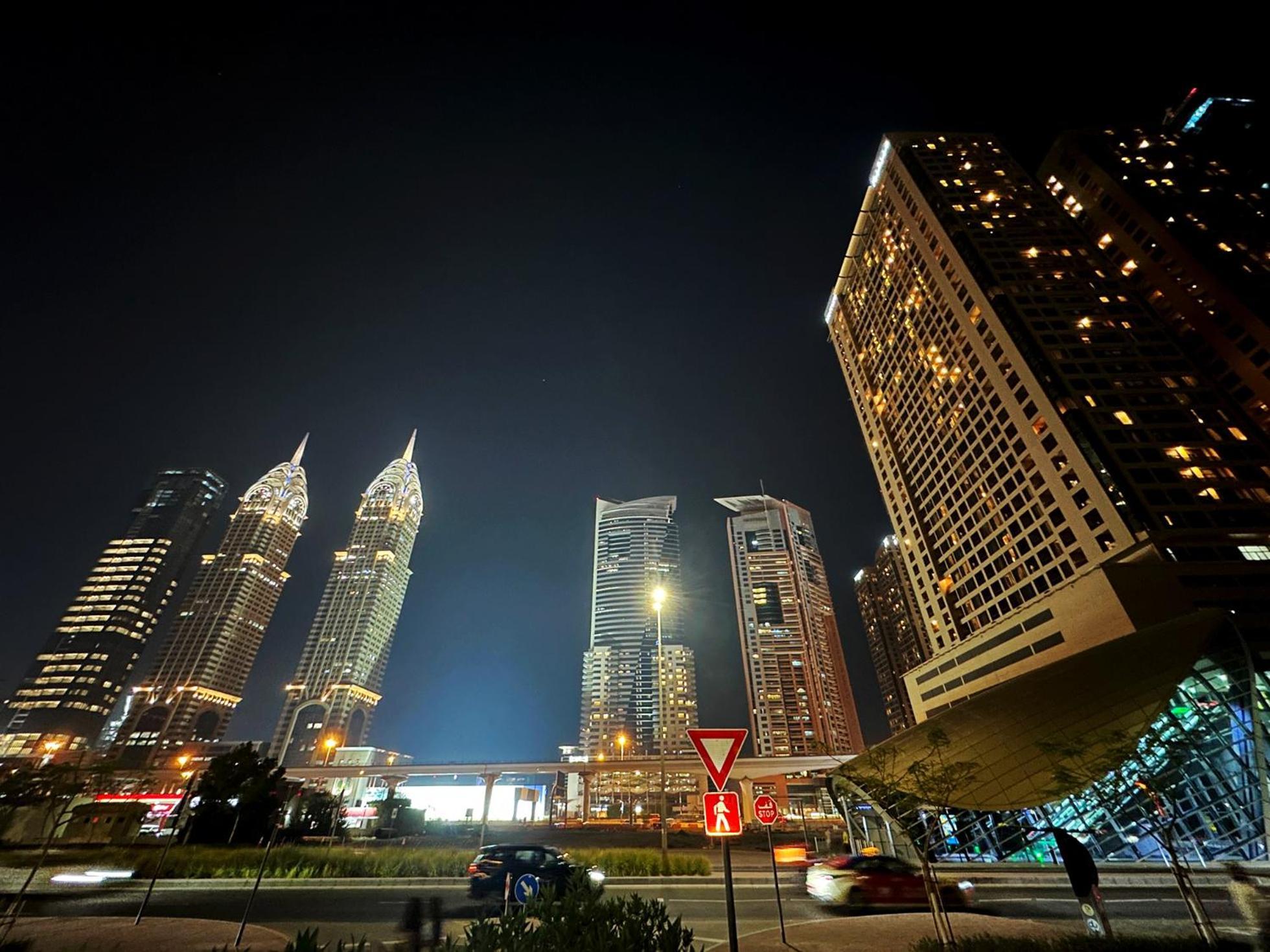 Nomad Partition Room In Barsha Heights 3 Mins To Icm Metro Dubai Eksteriør bilde
